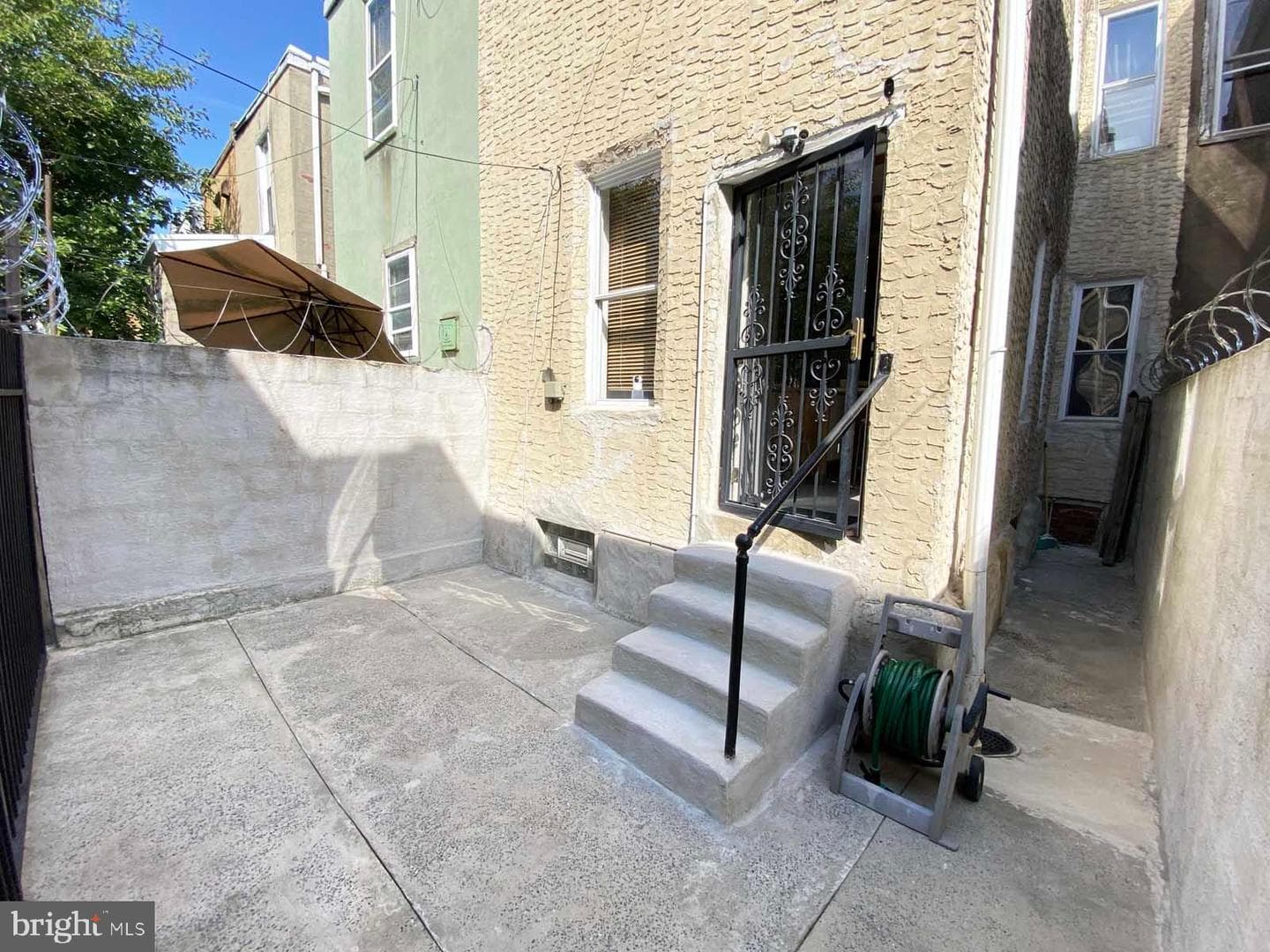 538 W Pike Street photo 30