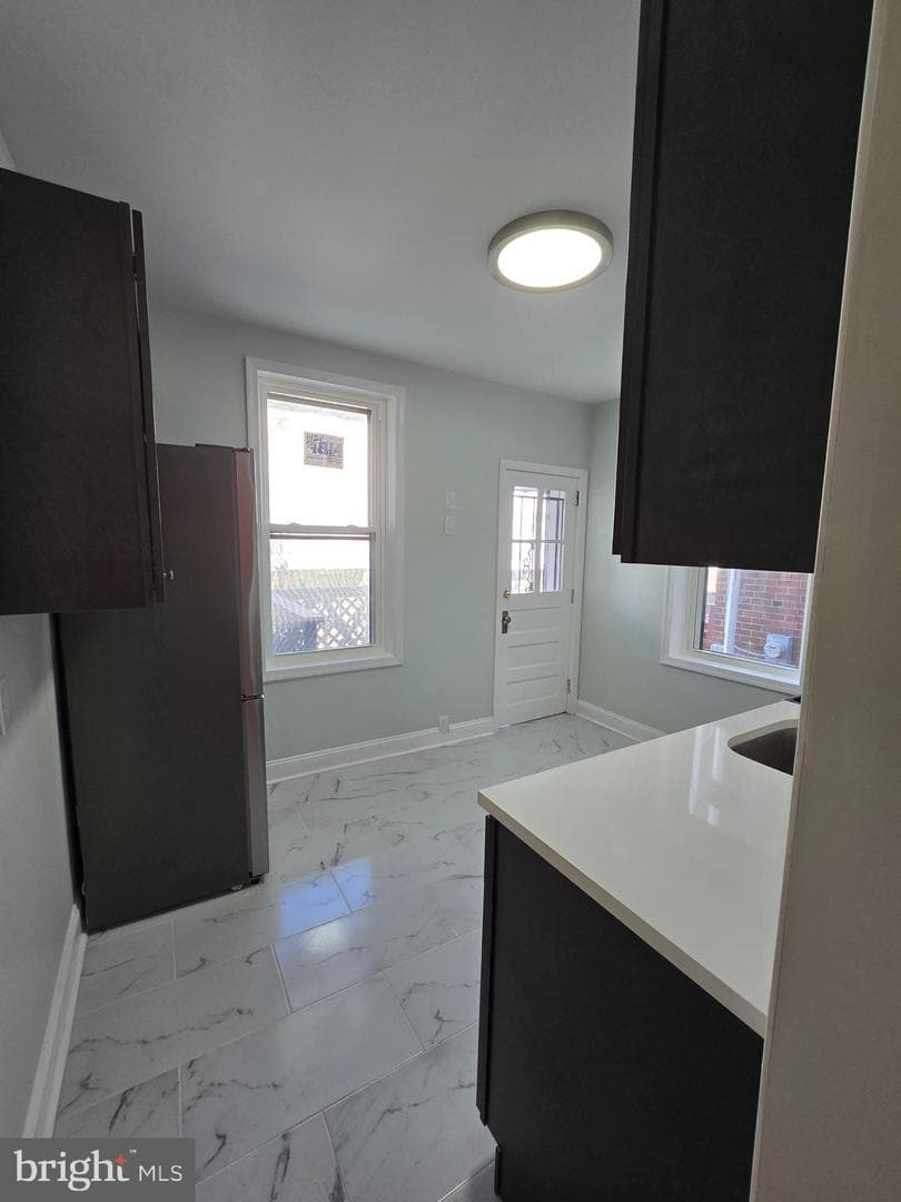 517 E Cheltenham Avenue photo 8