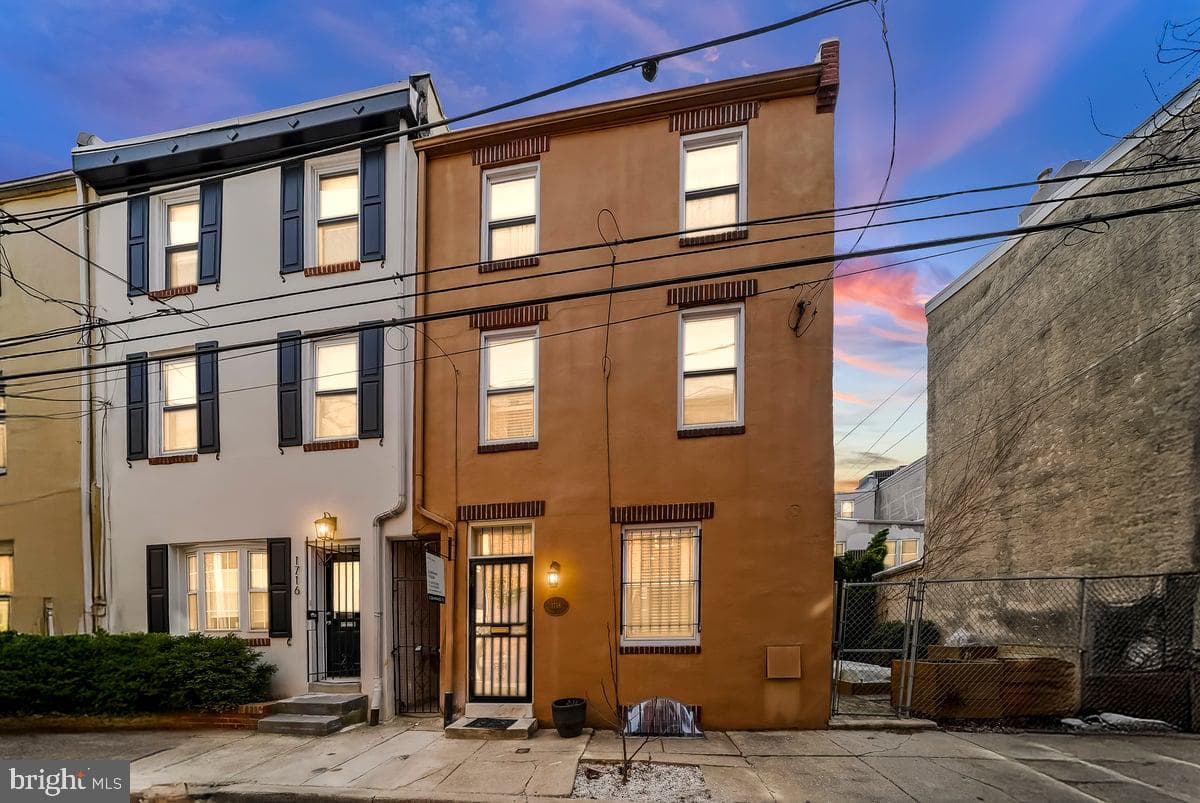 1718 Rodman Street photo 22