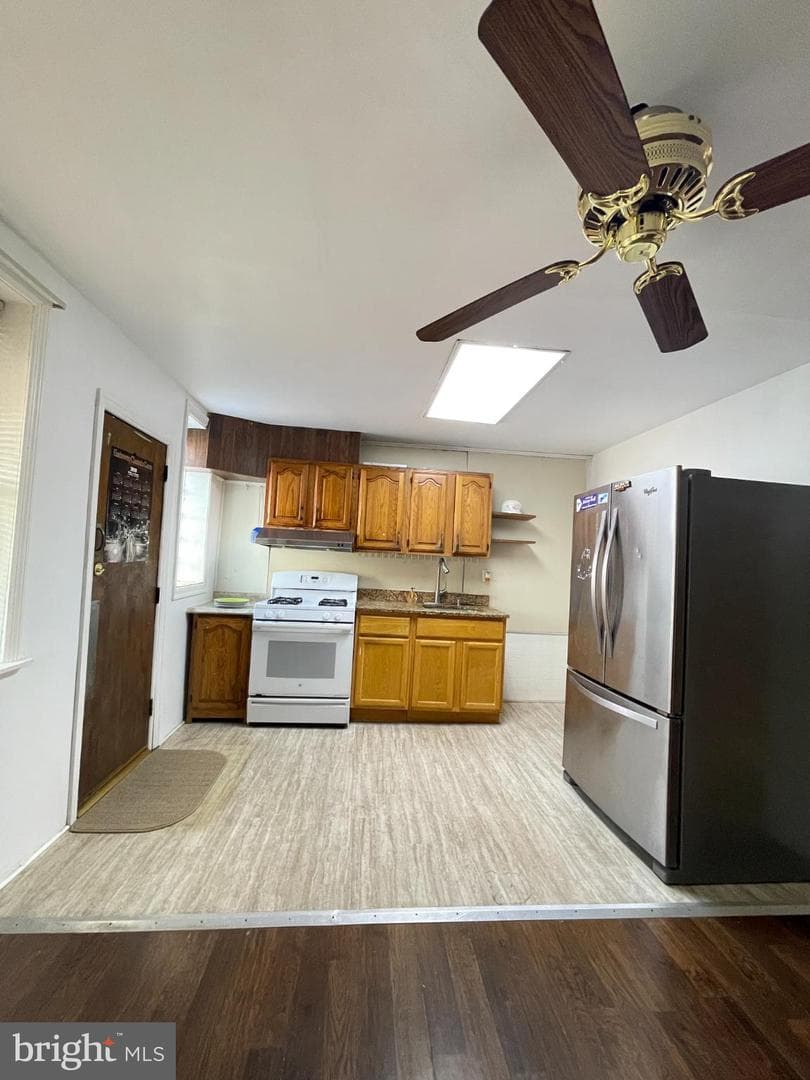 2738 S Sheridan Street photo 9