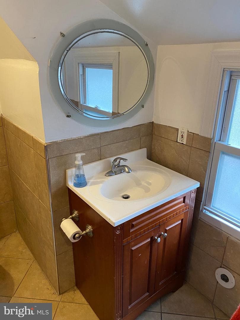 3212 Winter Street photo 10
