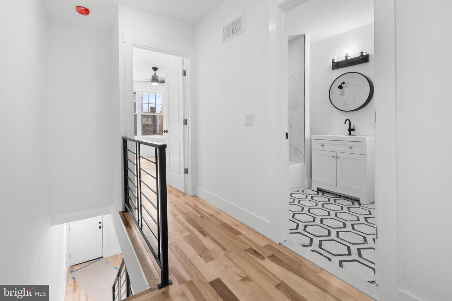 2818 Agate Street photo 25