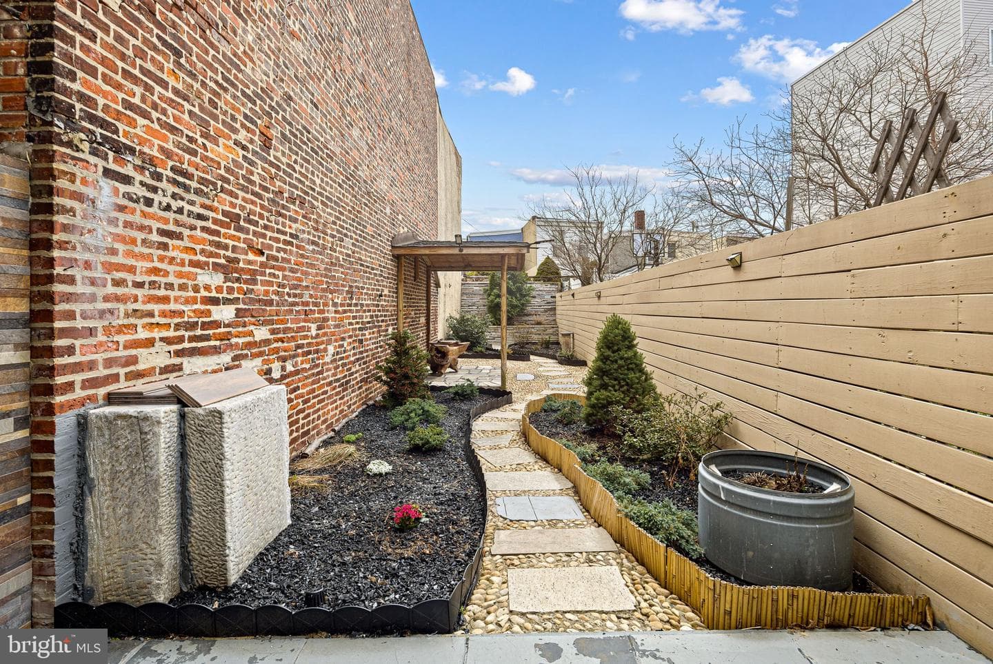 126 Tasker Street photo 13