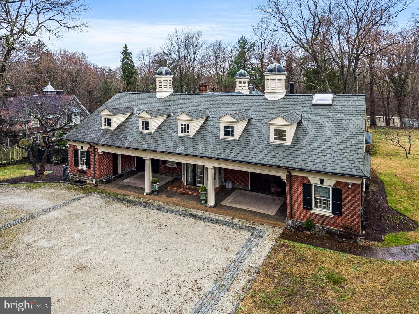 511 W Moreland Avenue photo 2