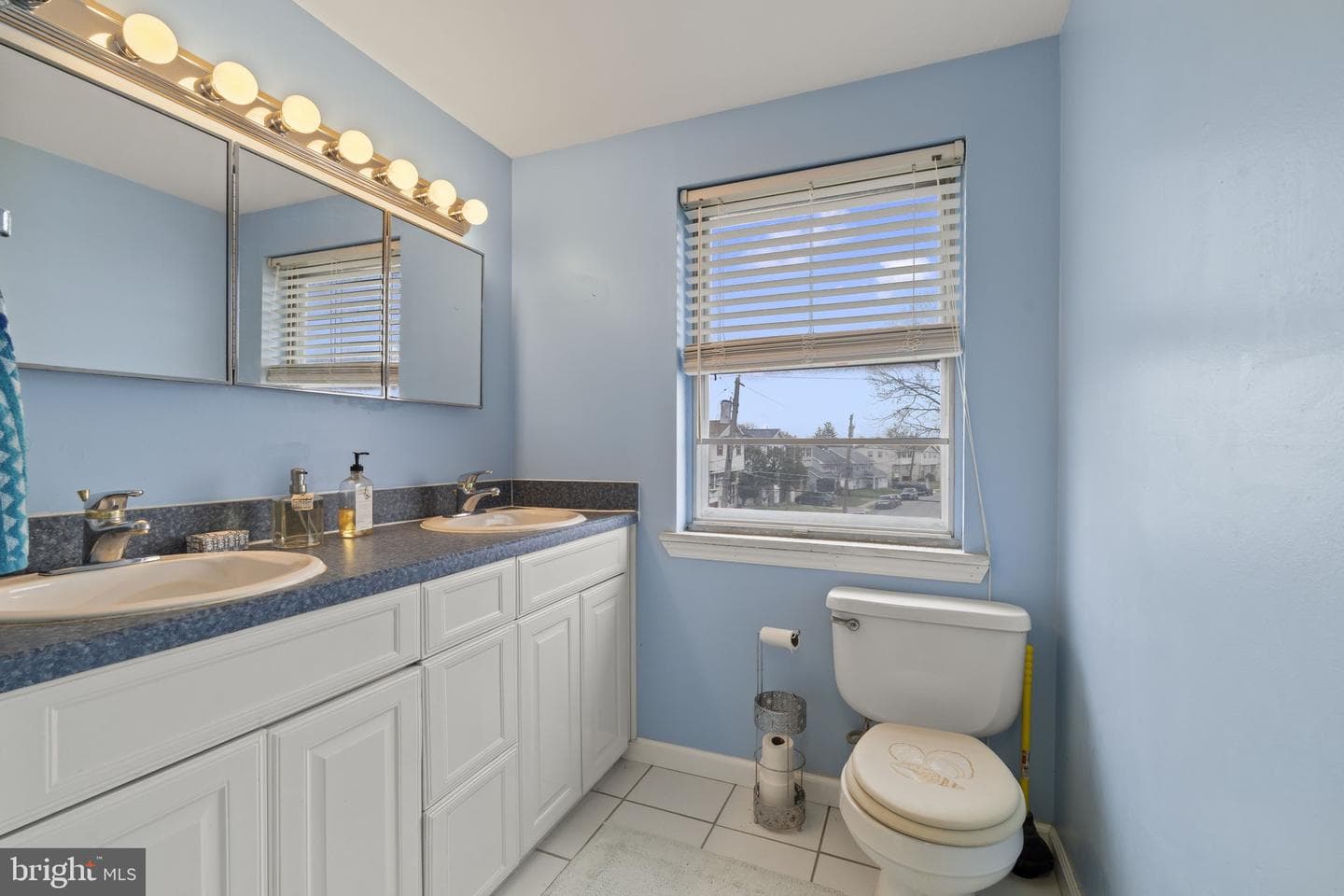10206 Galahad Road photo 17