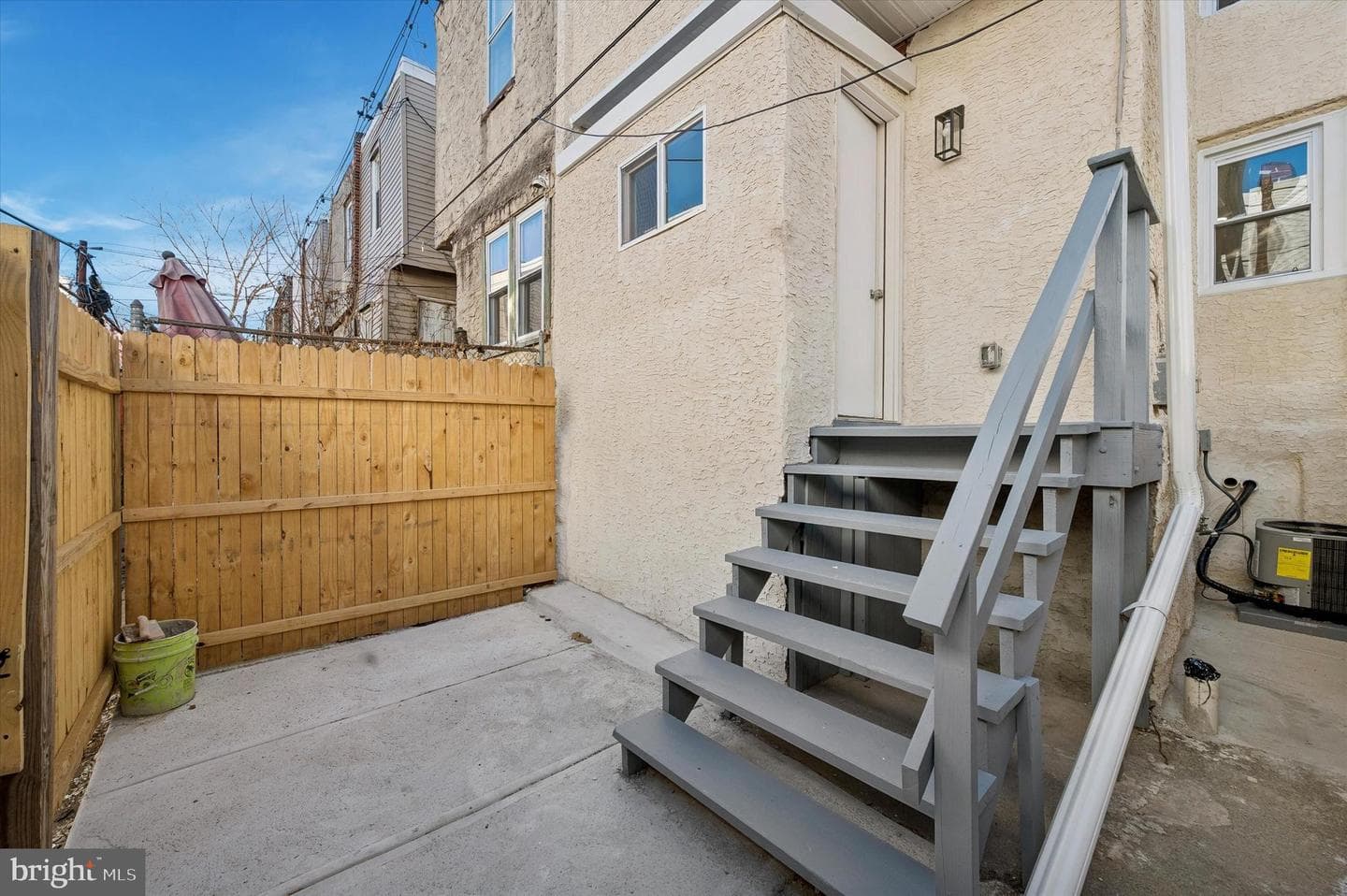 5537 Malcolm Street photo 17