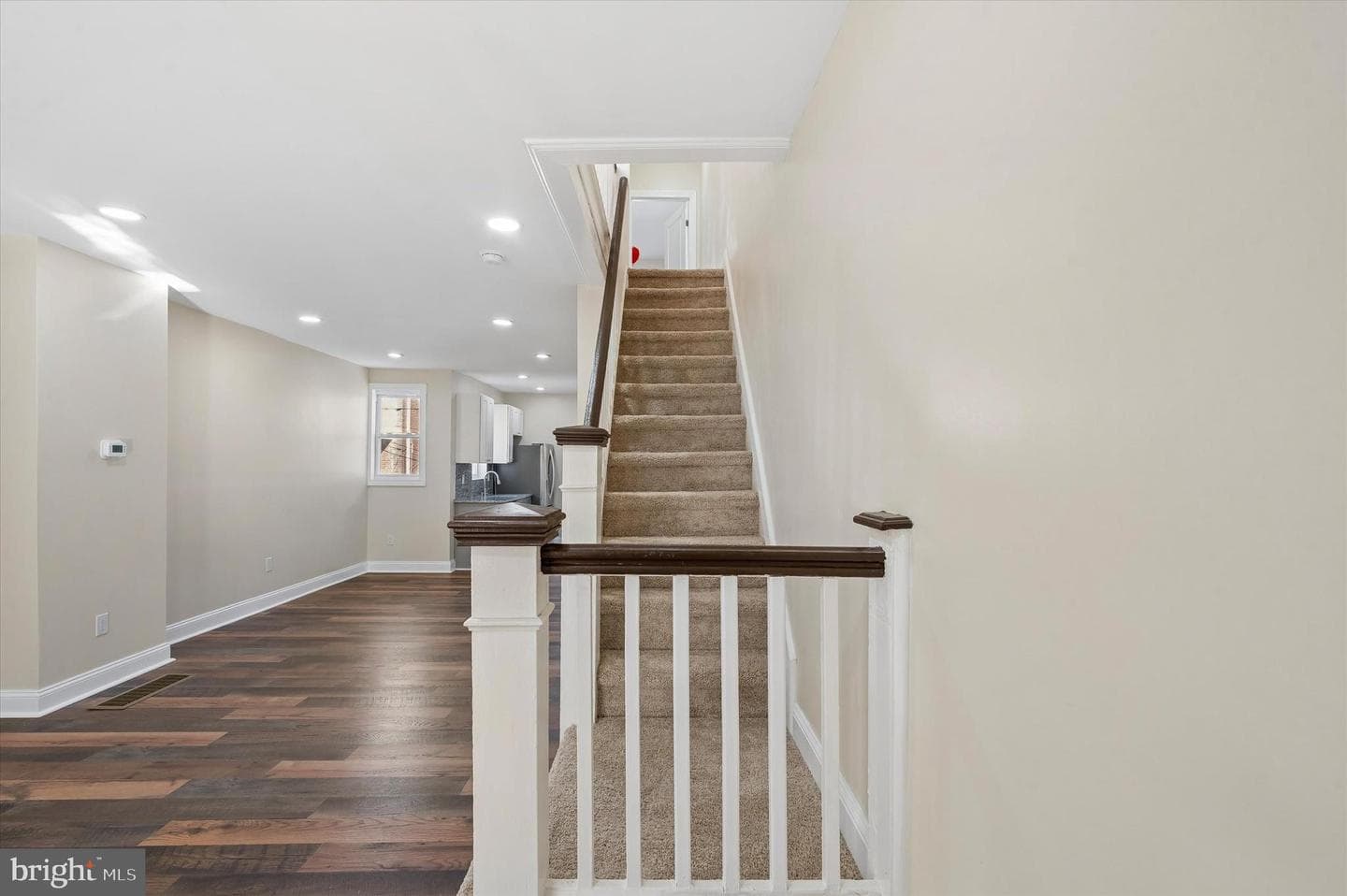 5537 Malcolm Street photo 3