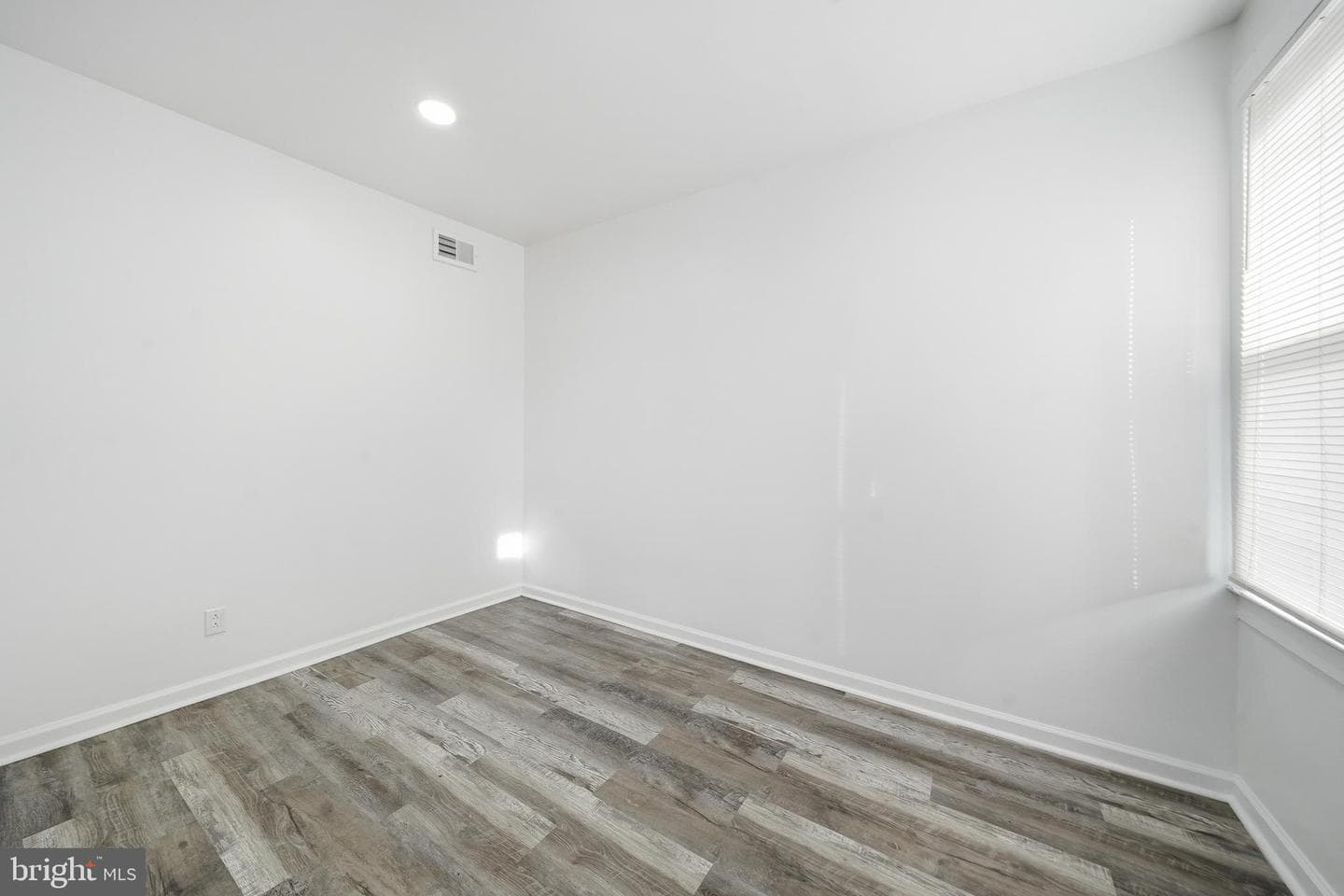 1625 S Marston Street photo 15