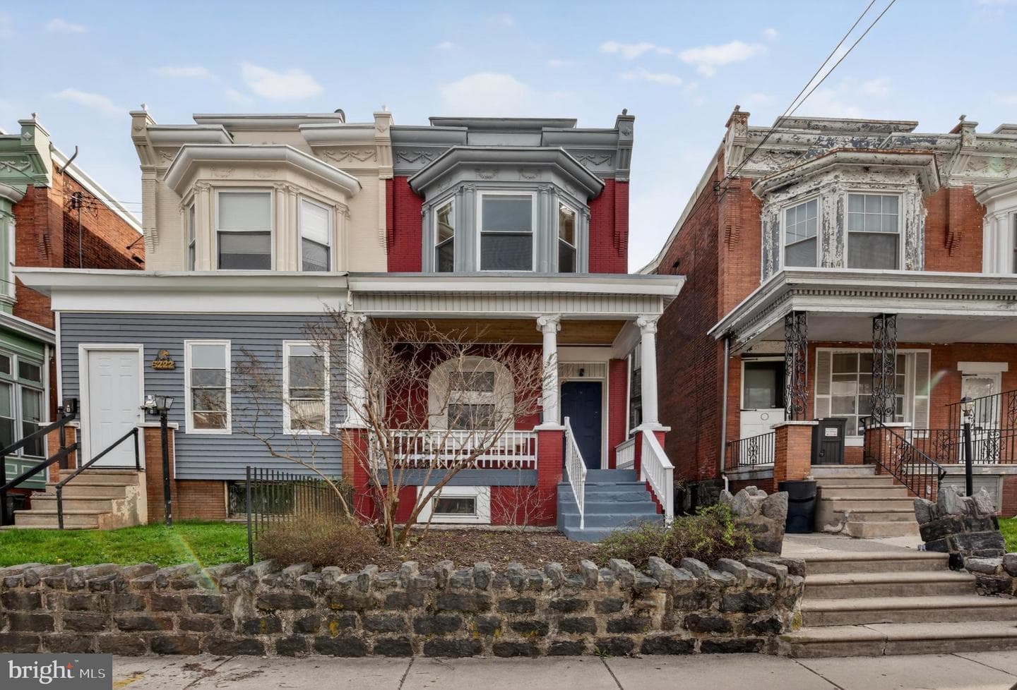 5224 Catharine Street photo 1