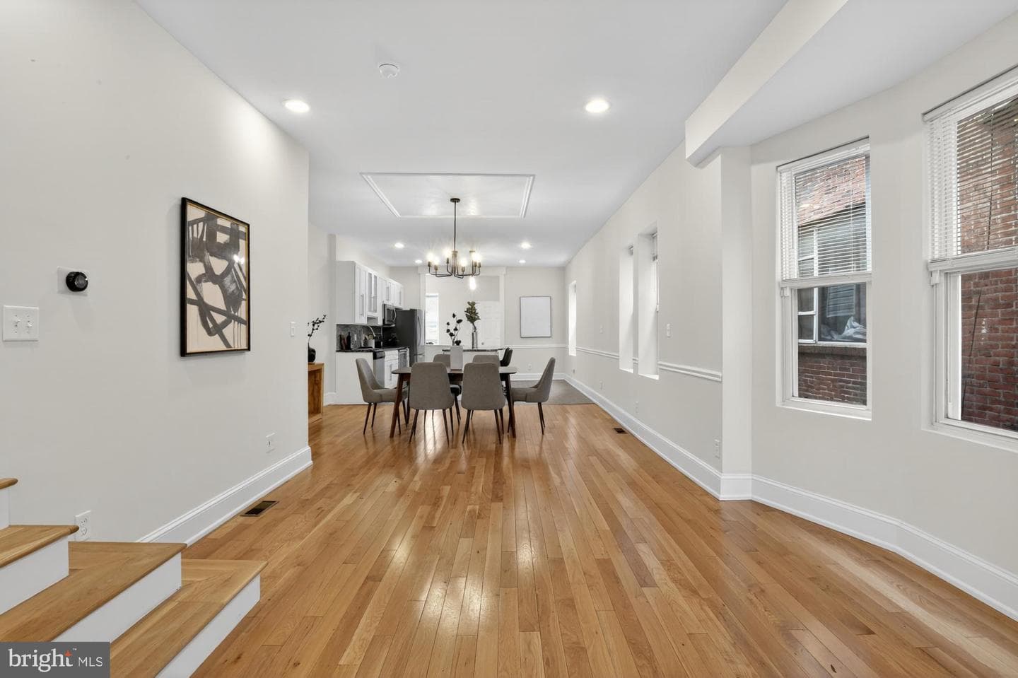 5224 Catharine Street photo 8