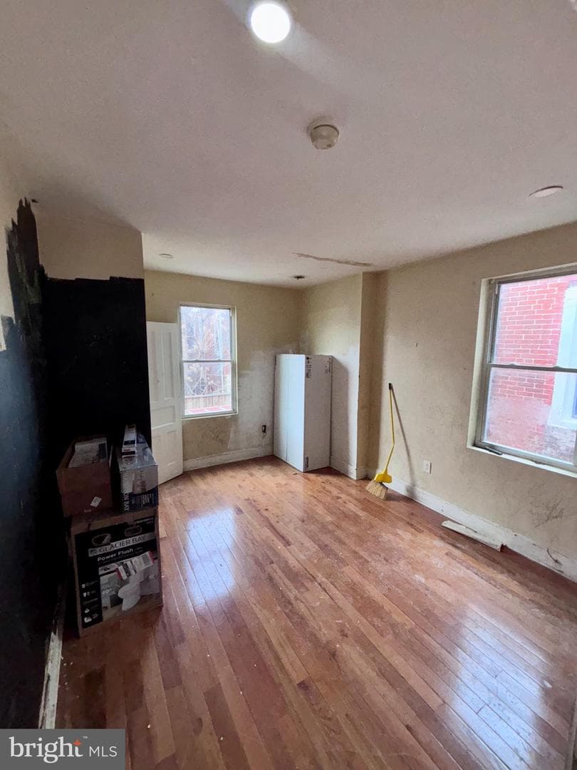 3842 N Franklin Street photo 22