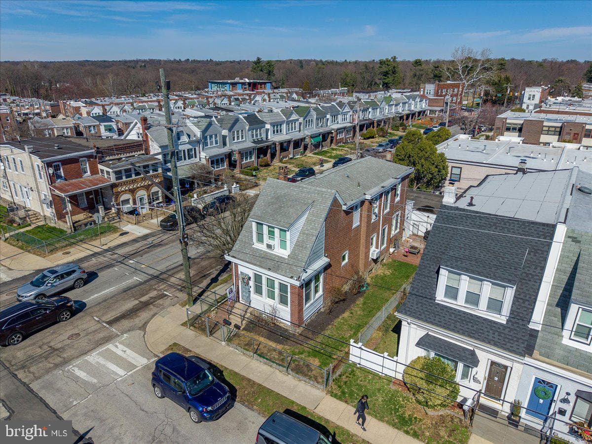 4260 Houghton Street photo 32