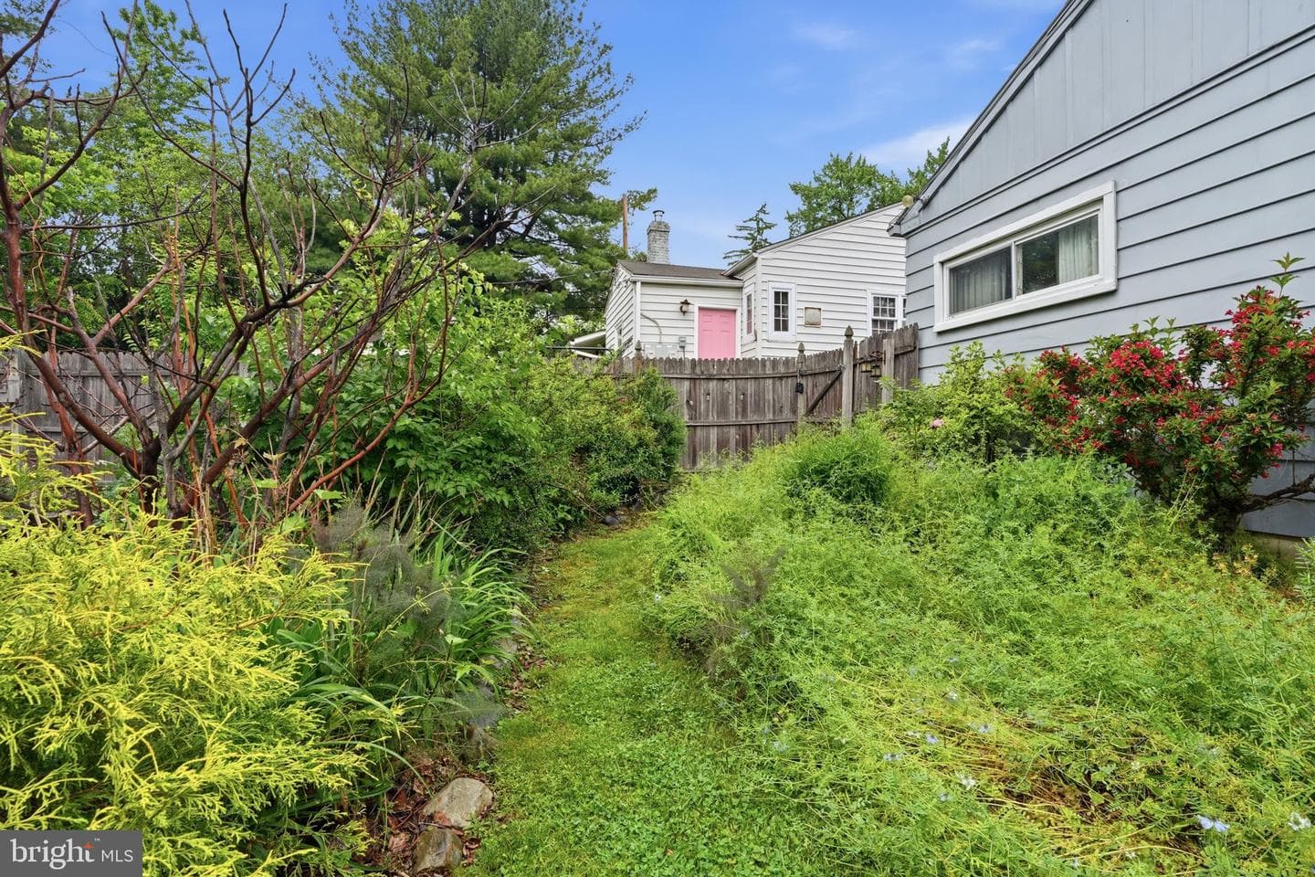 504 Overhill Avenue photo 25