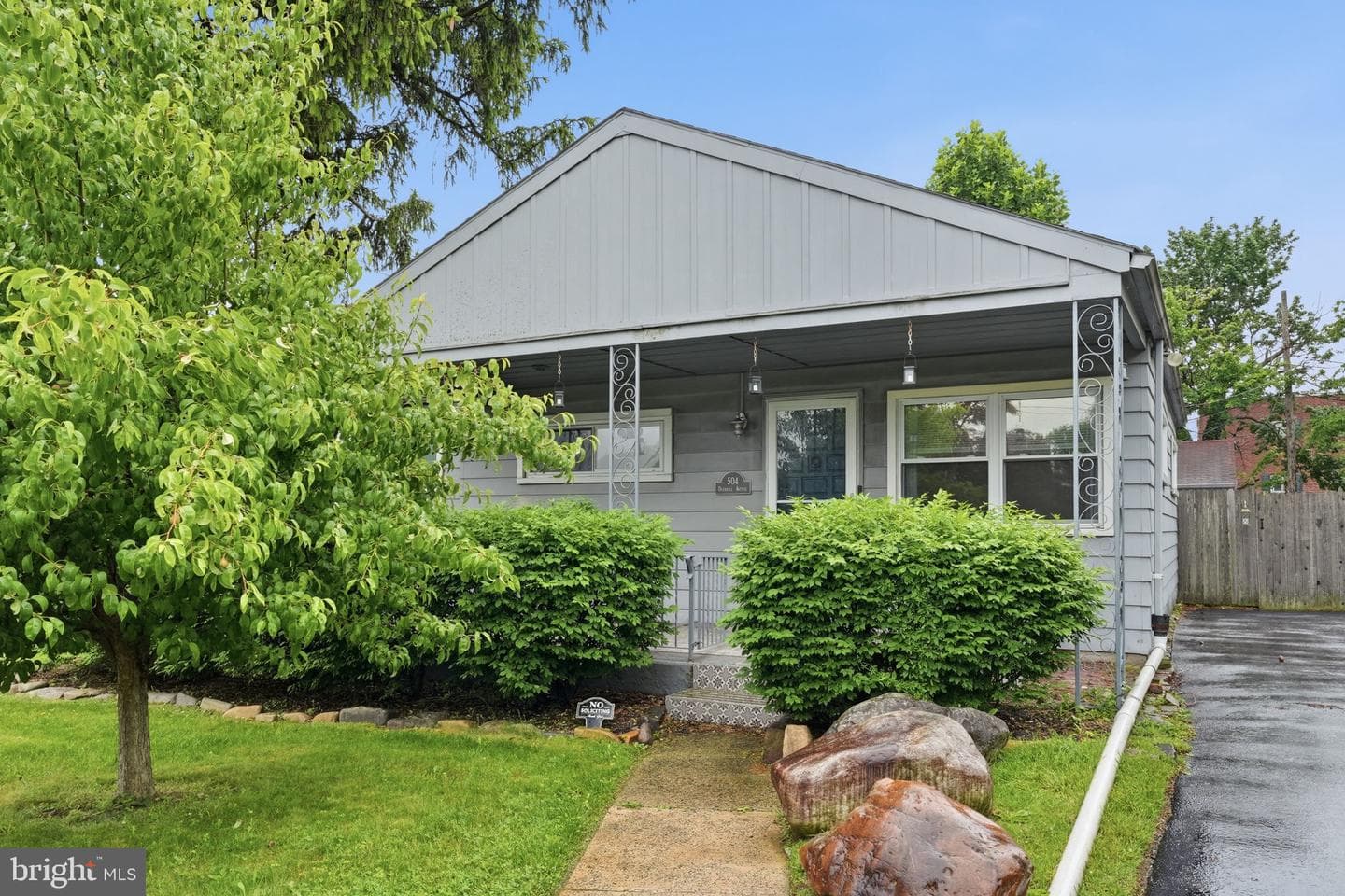 504 Overhill Avenue photo 3