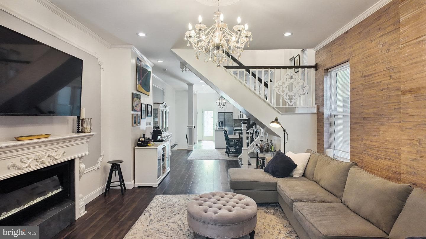 224 W Penn Street