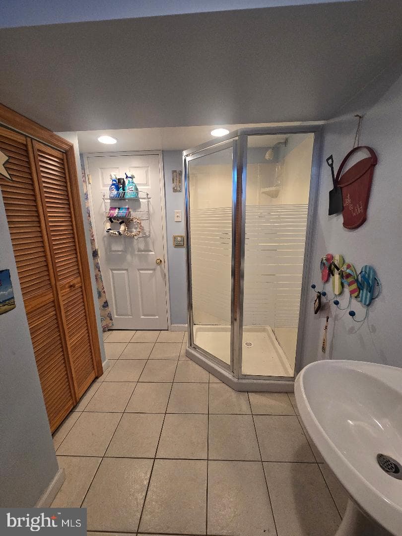 8171 Lister Street photo 21