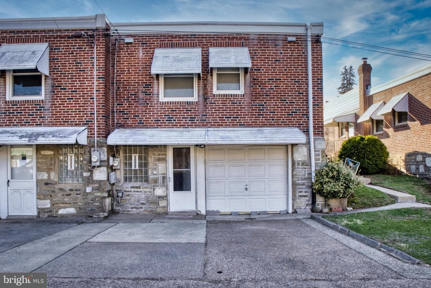 8171 Lister Street photo 30