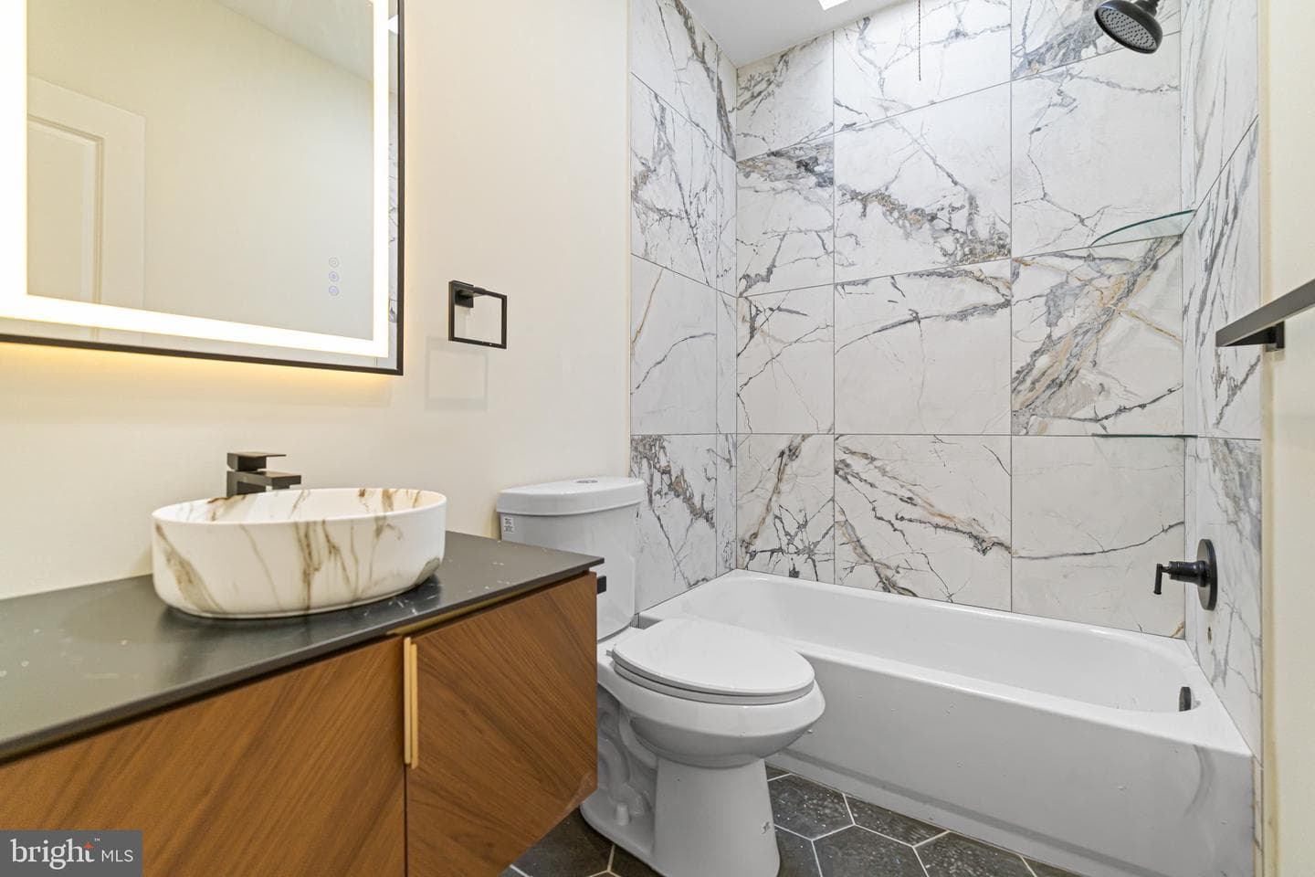 511 N Gross Street photo 18