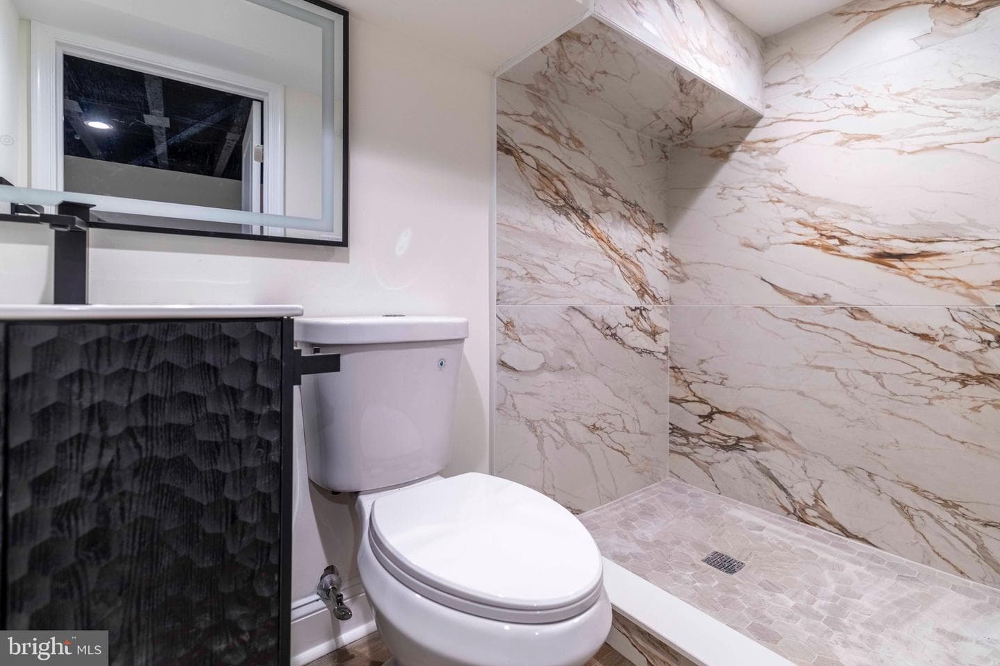 511 N Gross Street photo 23