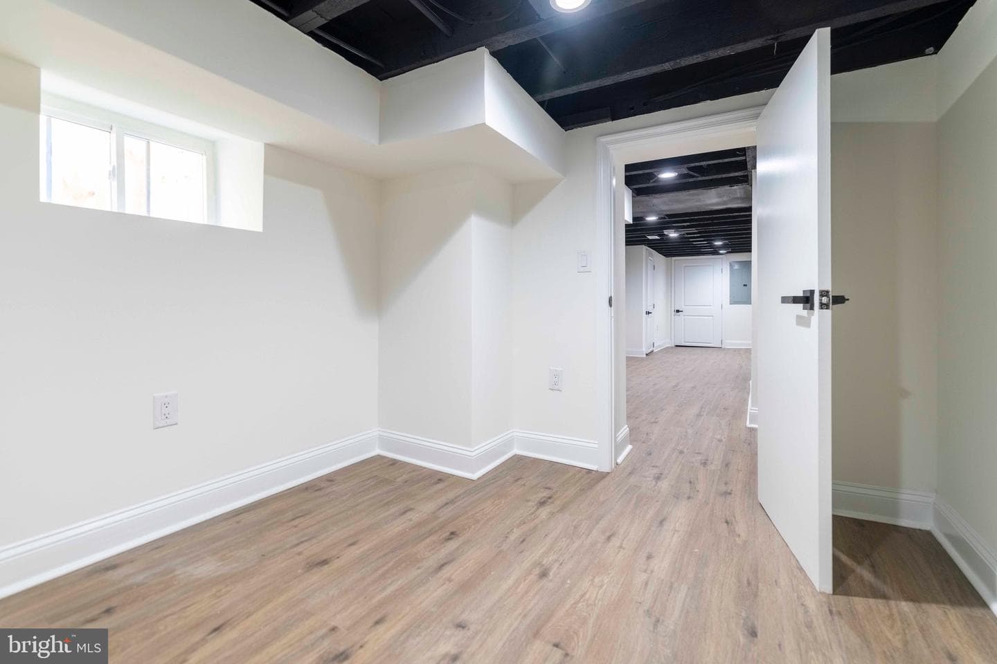 511 N Gross Street photo 25