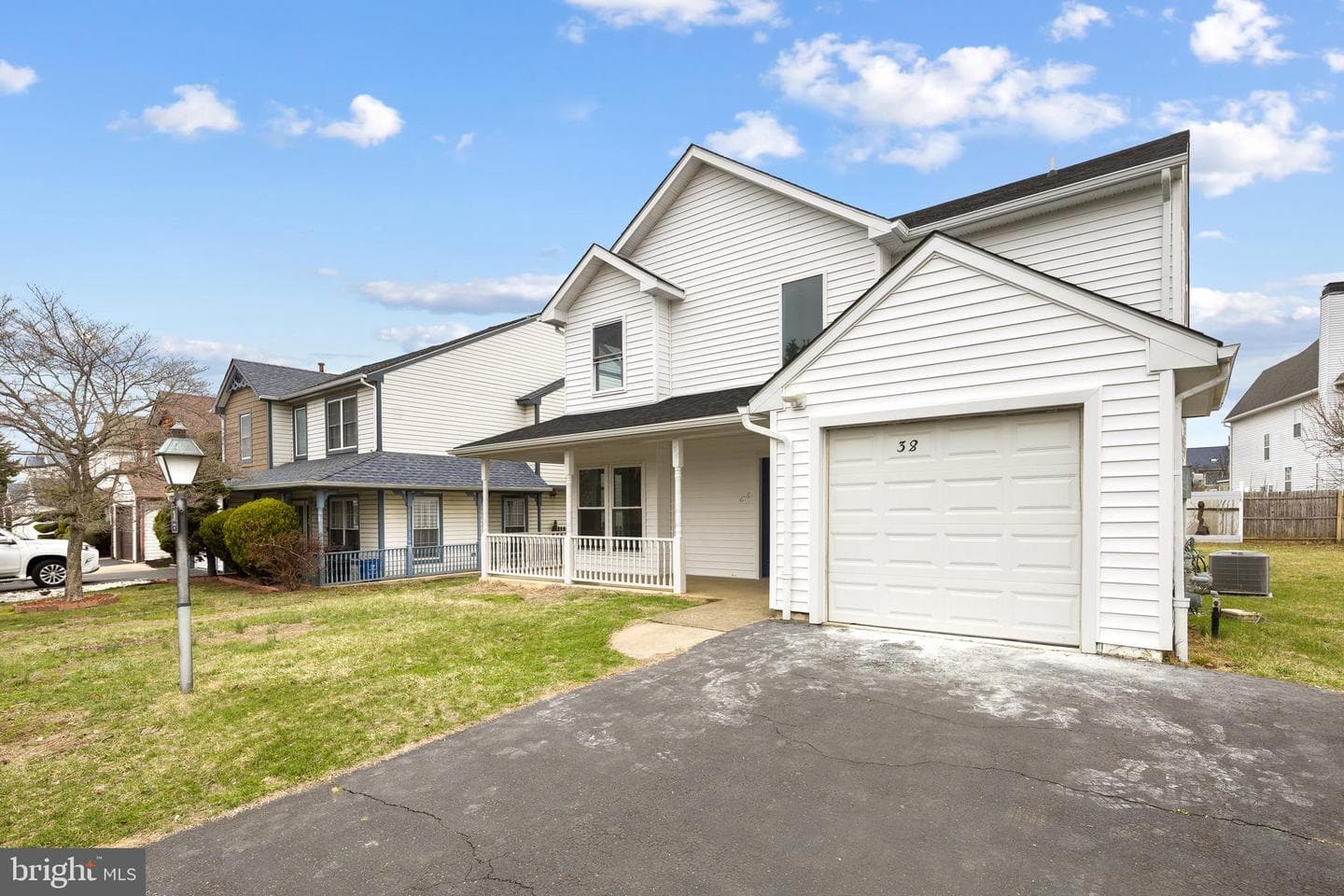 38 Magnolia Place photo 3