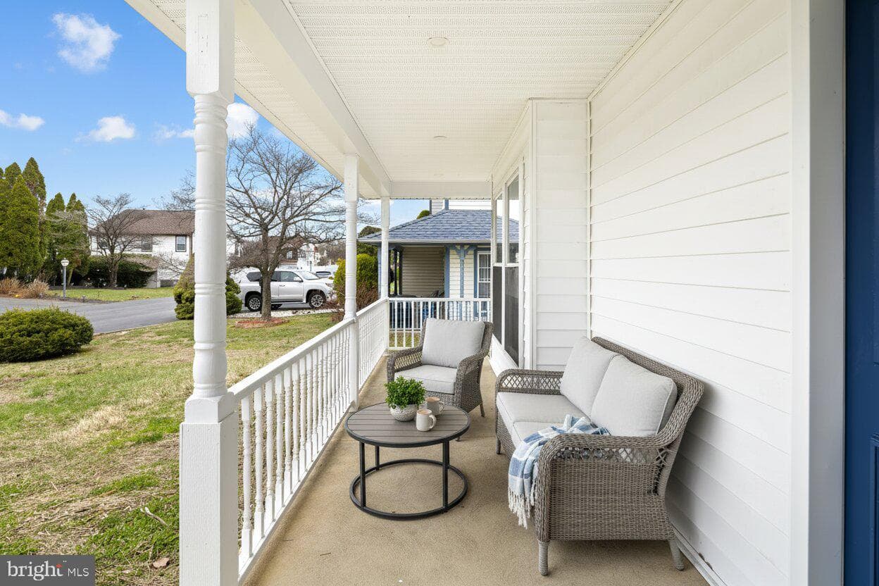 38 Magnolia Place photo 5