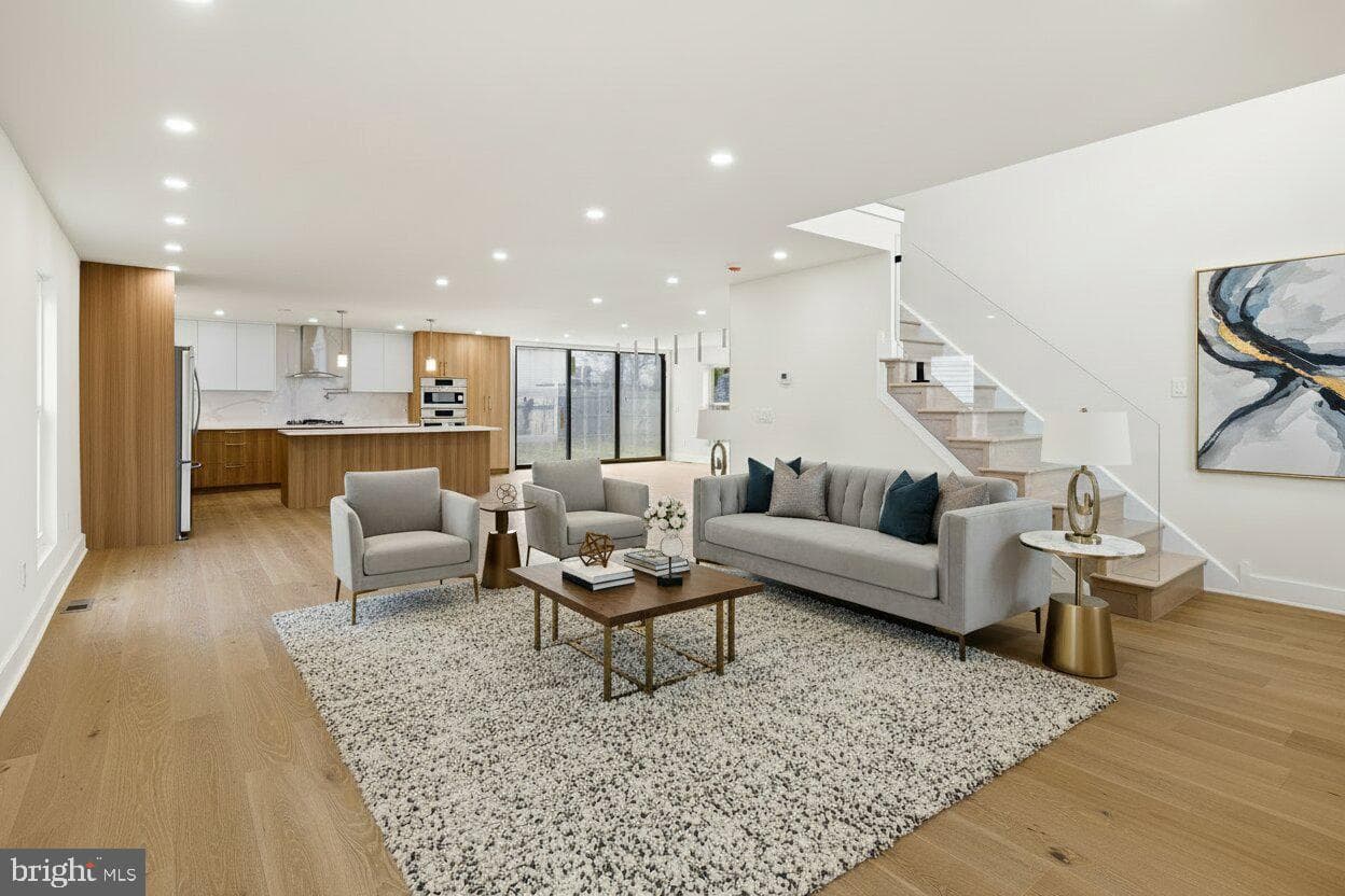 38 Magnolia Place photo 6