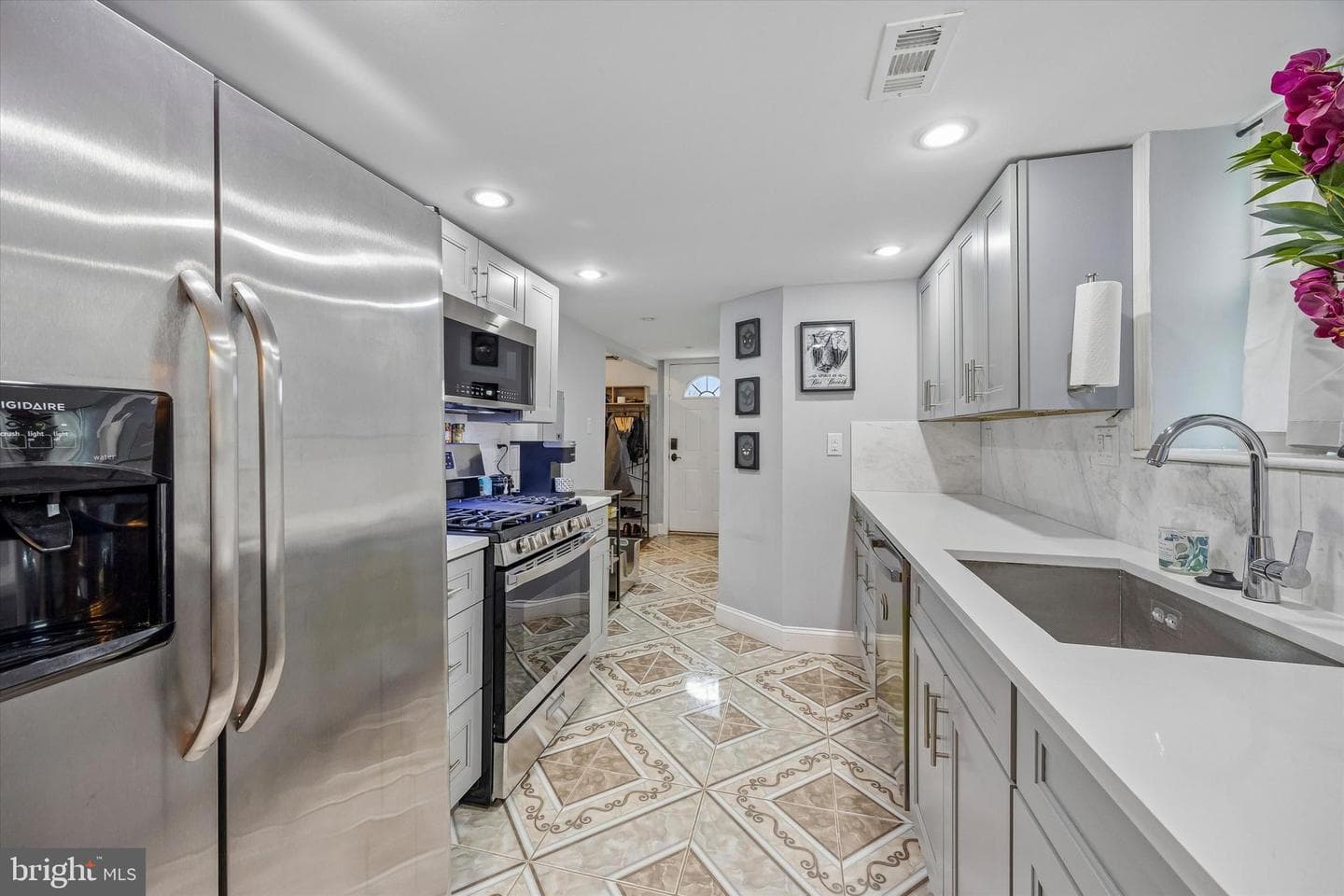 12135 Academy Road #19 photo 7