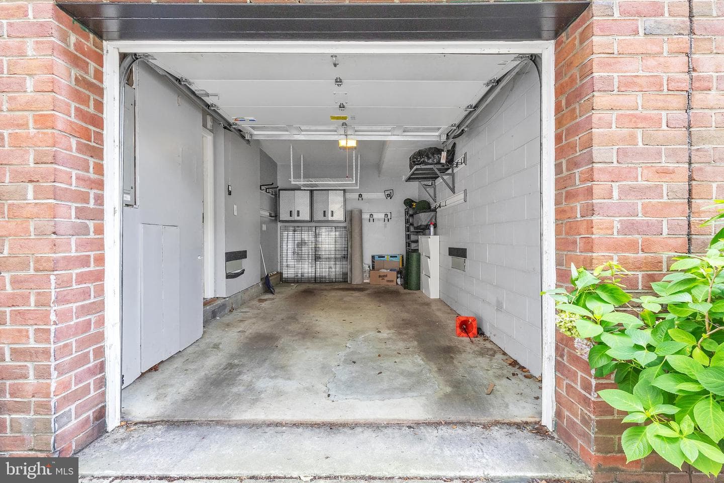 2108 Appletree Street photo 4