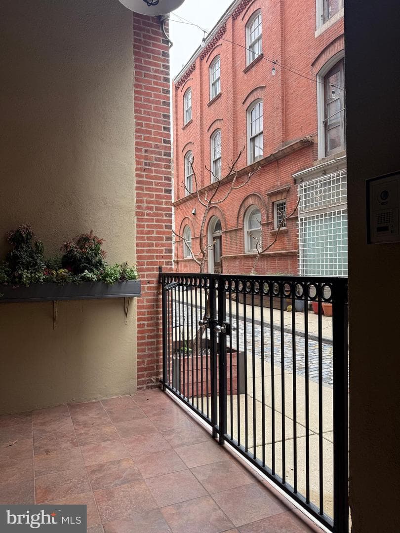 115 Cuthbert Street #h photo 3