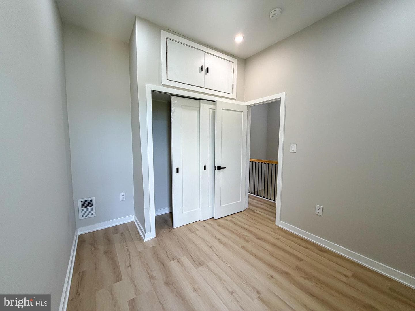 1630 N Newkirk Street photo 33
