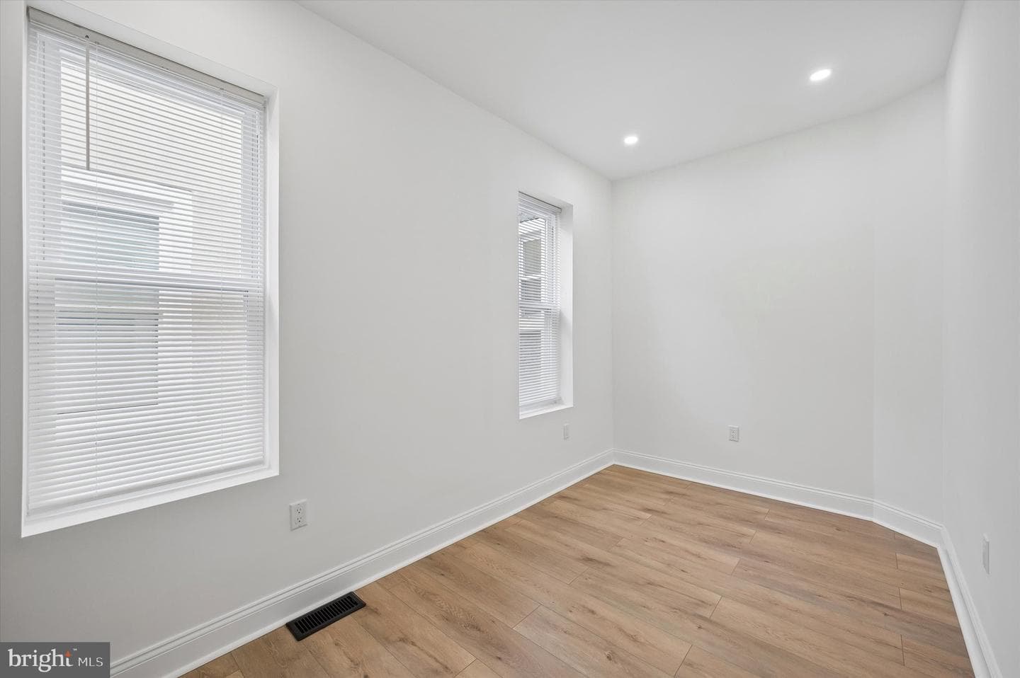 1314 N Allison Street photo 28