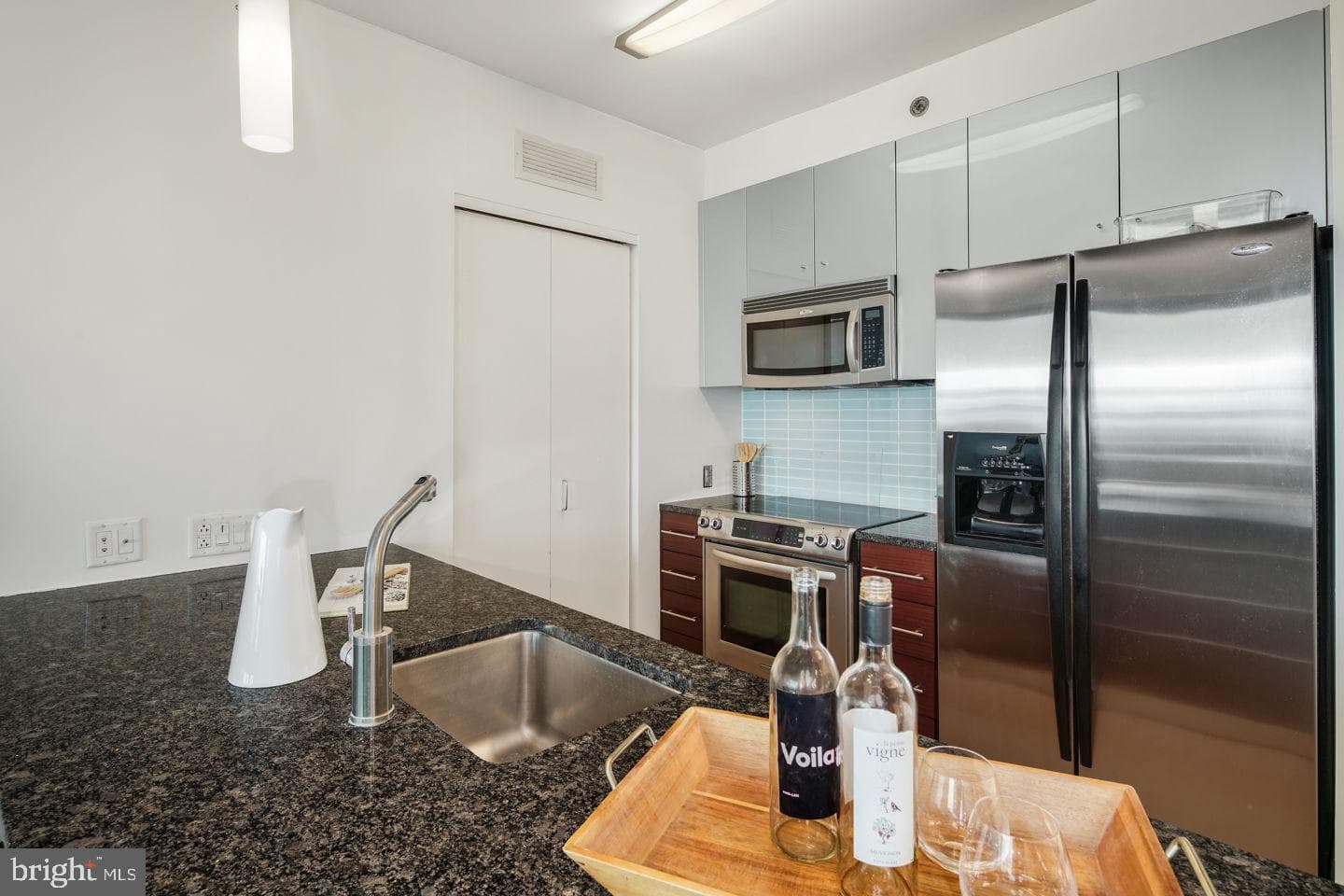 2101 Market Street #2405 photo 23