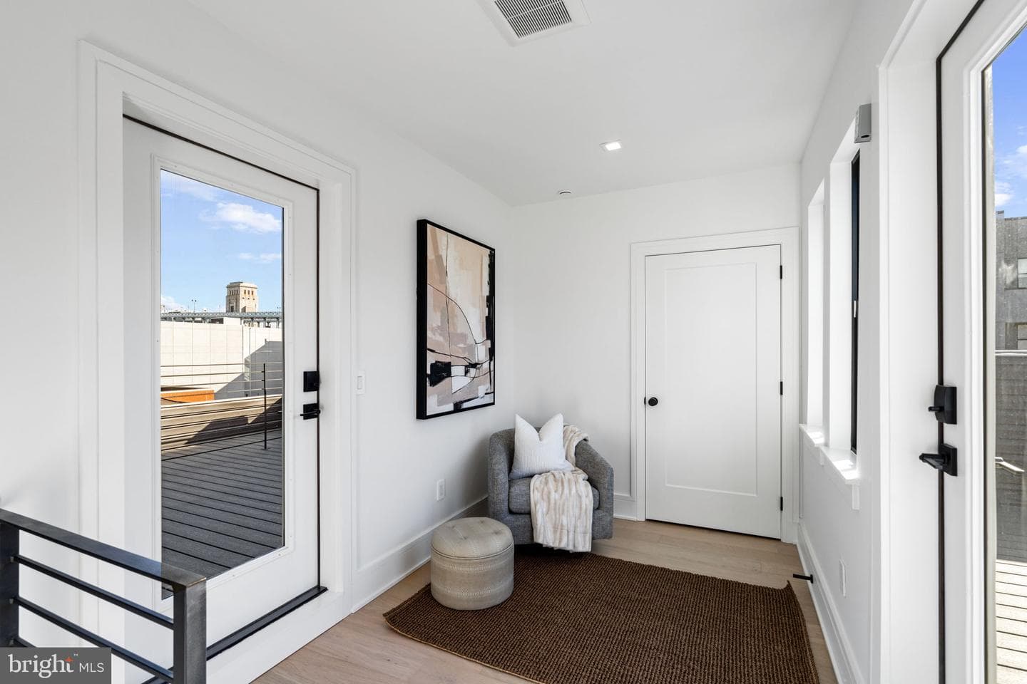 249 Philip Way photo 48