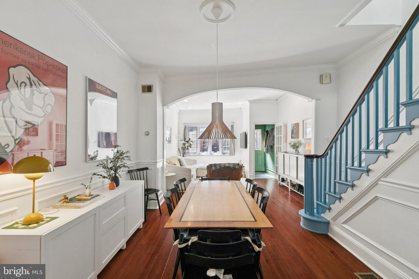 733 Montrose Street