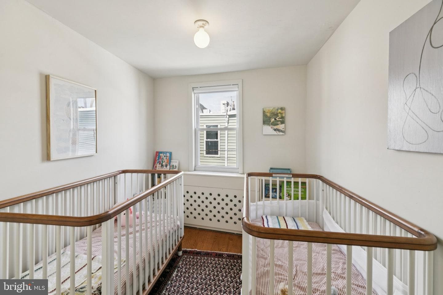 733 Montrose Street photo 16