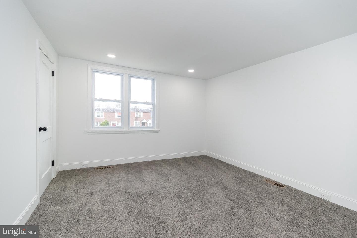 1371 Westbury Drive photo 18