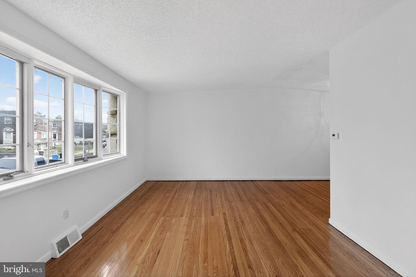 720 Hill Road photo 5