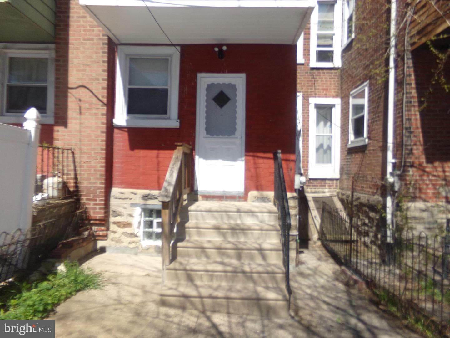 160 Linton Street photo 34