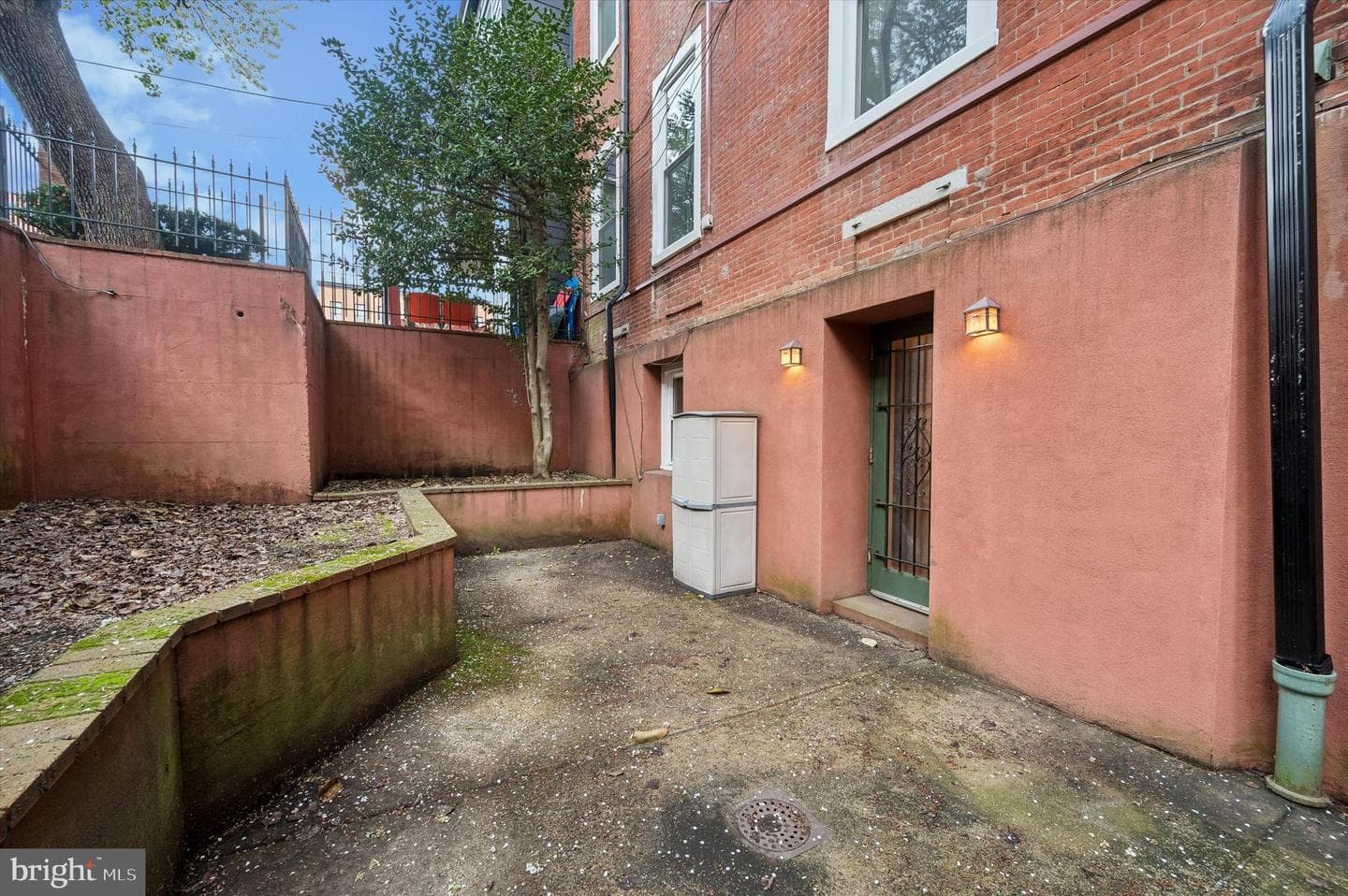 1723 Wallace Street #102 photo 25