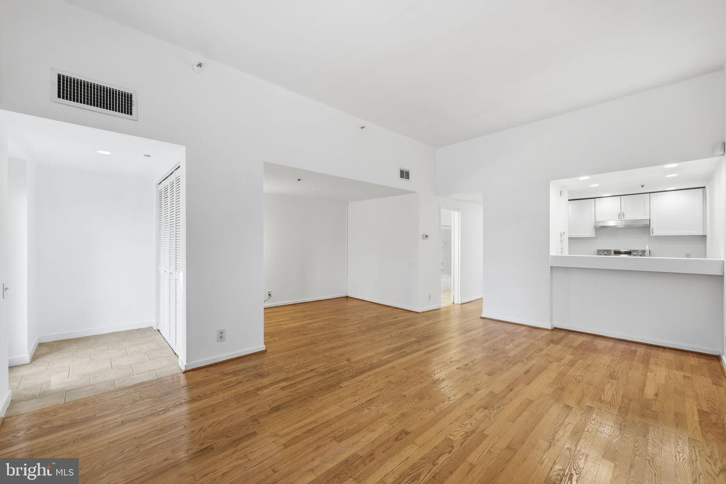 301 Race Street #c010 photo 10
