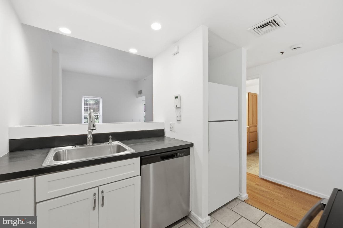 301 Race Street #c010 photo 12