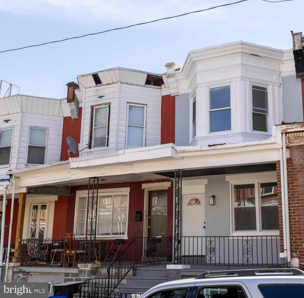 5722 Hadfield Street photo 5