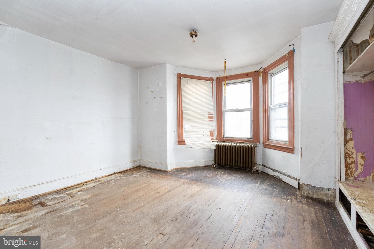 319 W Duncannon Avenue photo 21