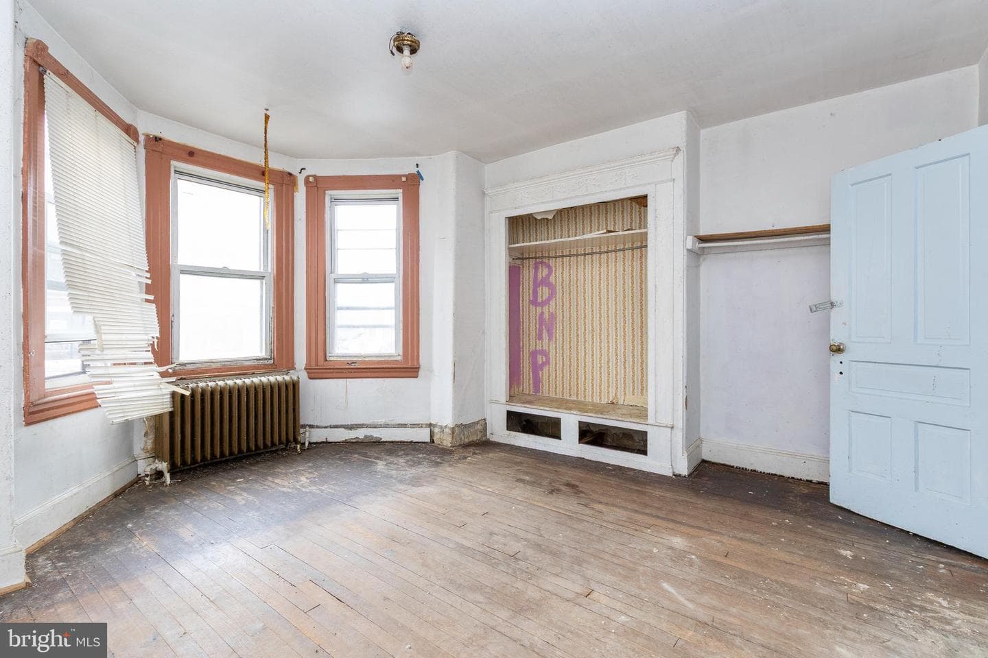 319 W Duncannon Avenue photo 22