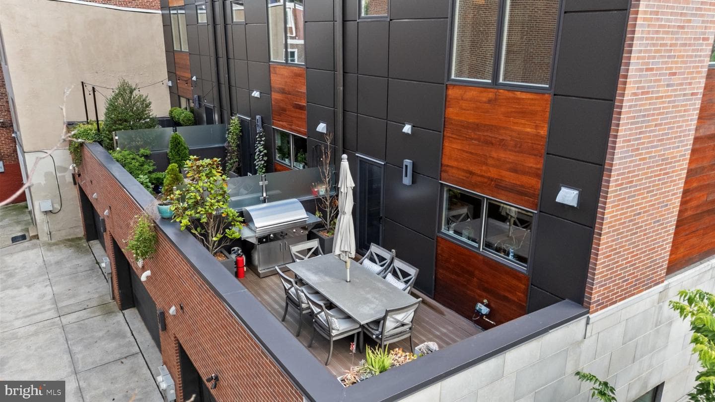 2147 Lombard Street photo 3