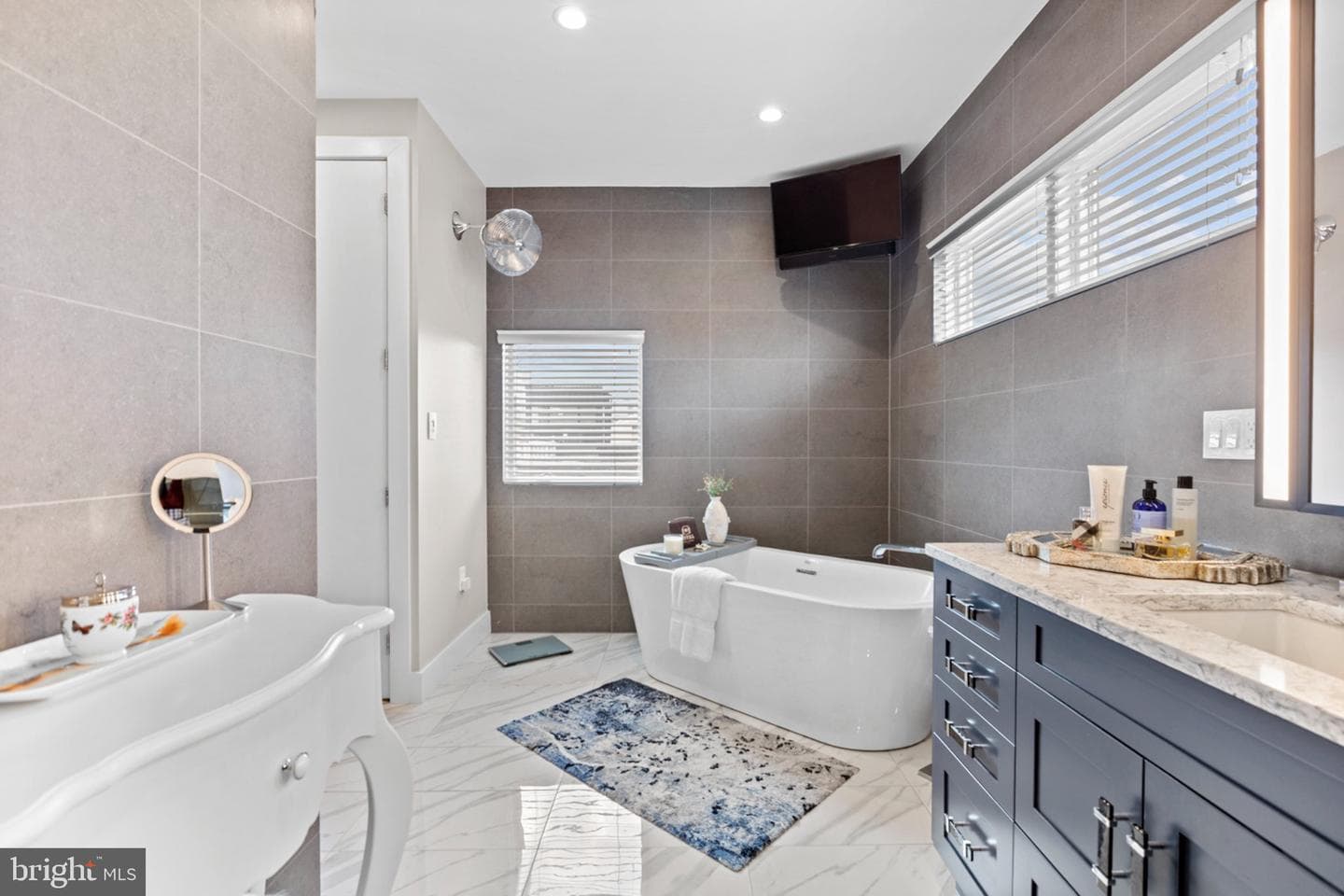 2147 Lombard Street photo 44