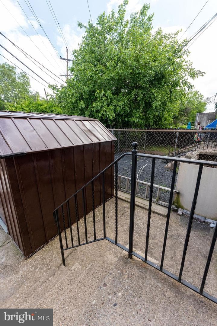 1653 W Mentor Street photo 29
