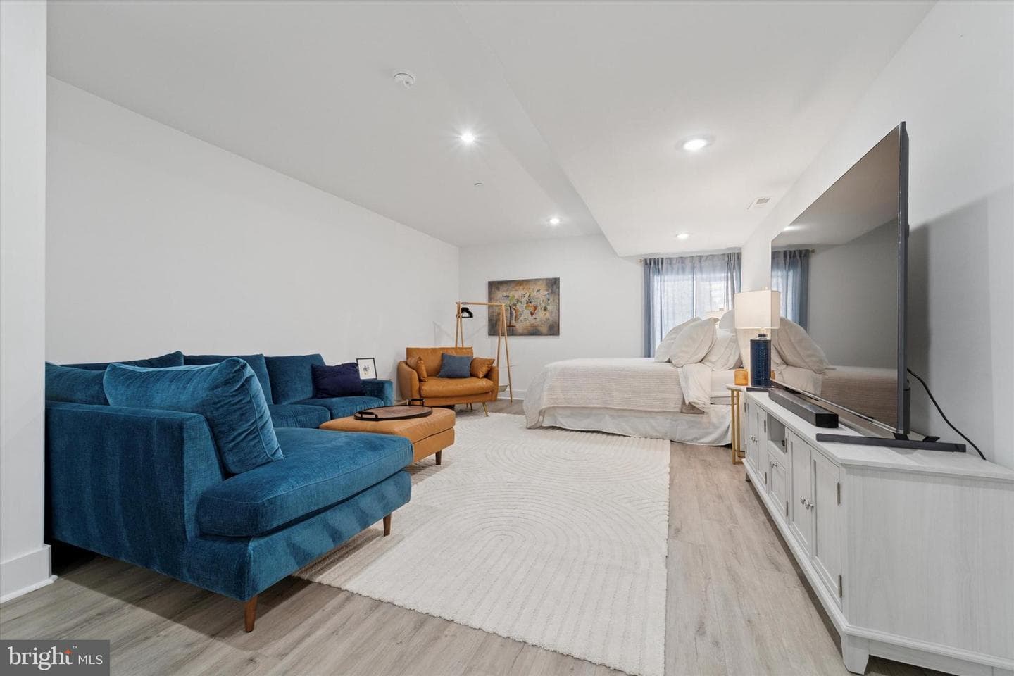 73 E Sharpnack Street photo 14