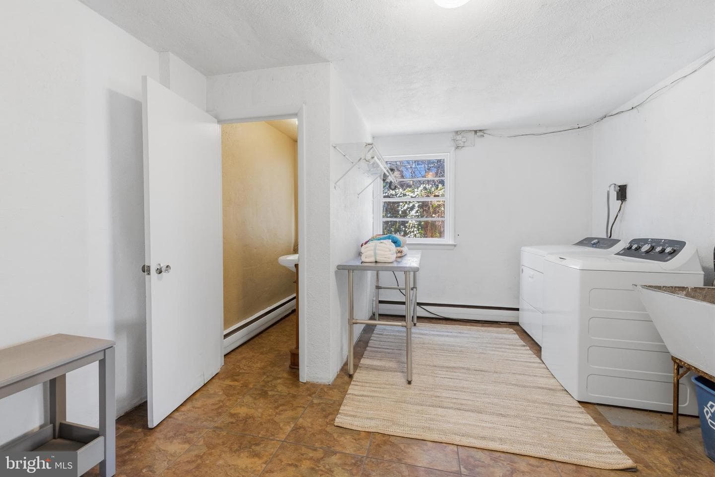 323 E Gowen Avenue photo 36
